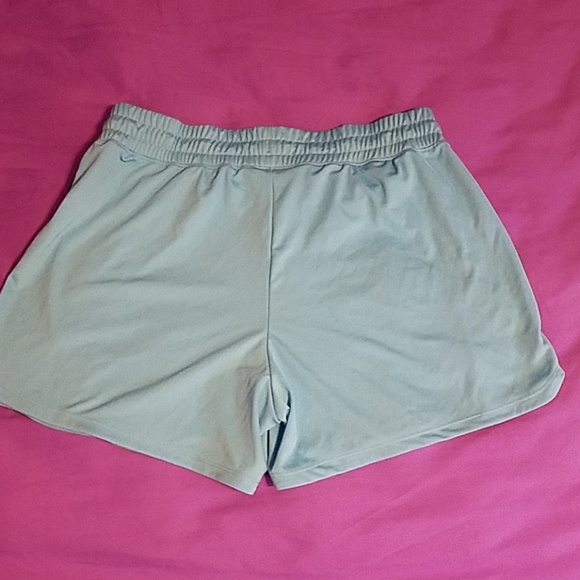 Nike Shorts - Picture 3 of 4